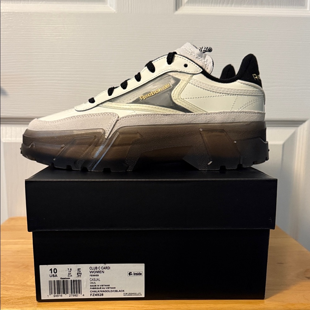 Reebok Club C Cardi Women's Sneakers - Like New/Smoke & Pet Free